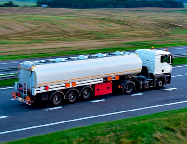 Diesel sobe 15,26% em 2026; lubrificantes e pedágios também registram alta